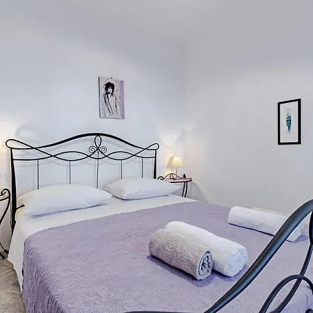 Amazing In With Wifi Blato (Korcula)