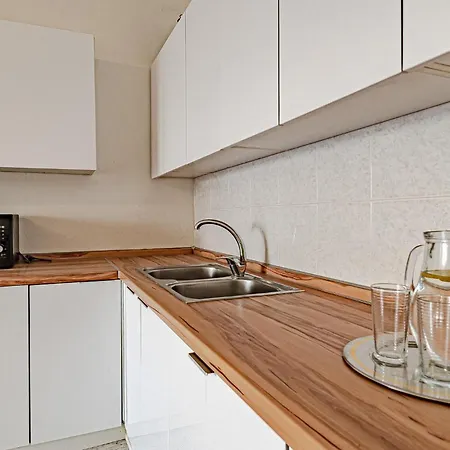 Amazing In With Wifi Apartment *