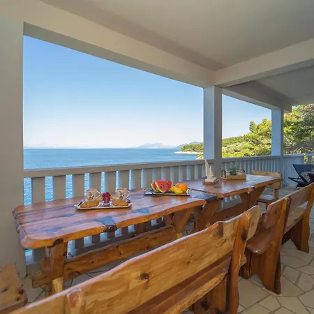 Apartman Amazing In With Wifi Blato (Korcula)