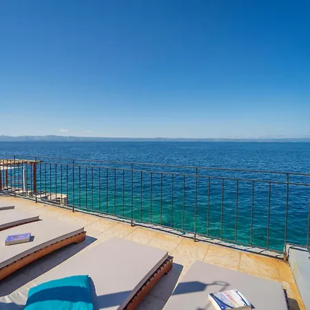 Апартаменты Amazing In With Wifi *